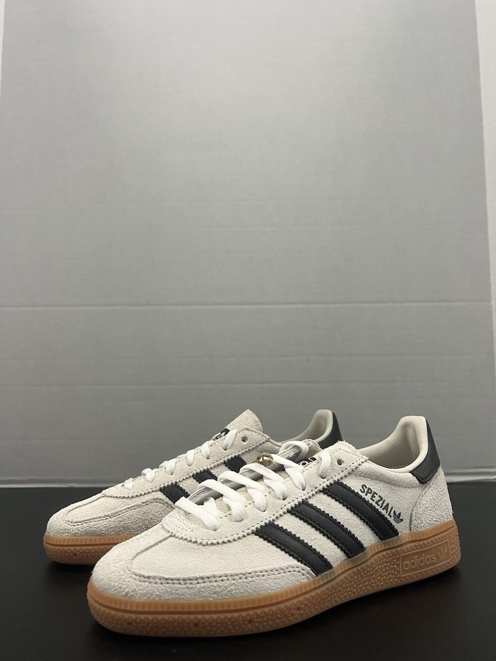 Adidas Handball Spezial Aluminium Black Gum IF6562 Size 10.5 Women Size 9 Men